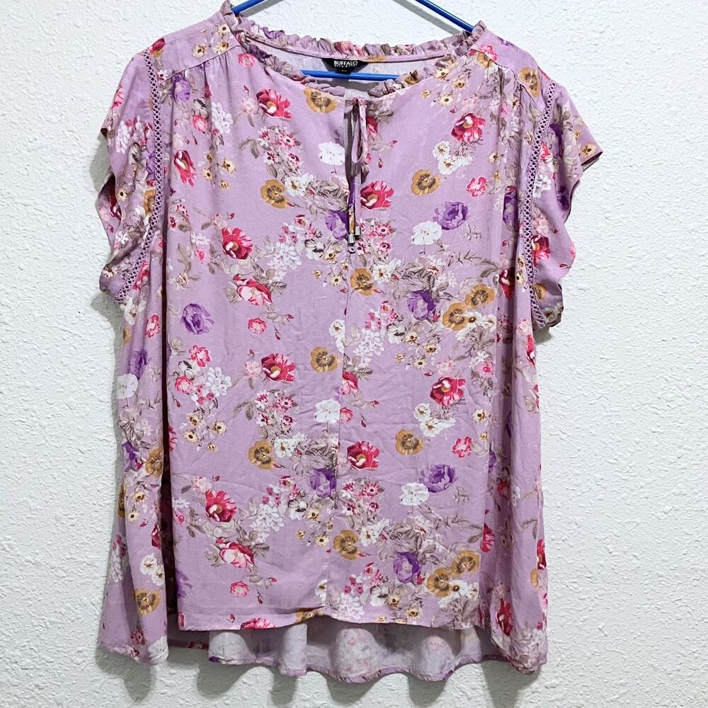 Buffalo David Bitton Top Womens Size XXL Pansy Floral Purple Feminine Romantic